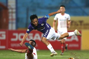 Thầy Park chứng kiến 'bàn thắng vàng' của Quang Hải