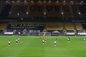 Ngoại hạng Anh thiệt hại nặng ít nhất 6 tháng nữa