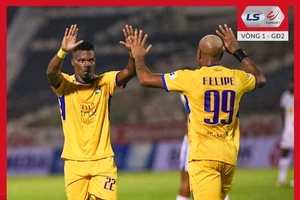 Thua 1-4, cựu vô địch V-League 'chắc suất' rớt hạng