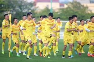 Thầy Park ‘chốt hạ’ việc lời ra tiếng vào về Văn Quyết