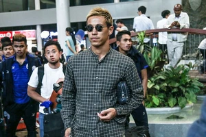 Honda chưa chịu về mà làm đồng đội tuyển thủ Malaysia