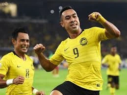 Đối thủ của tuyển Việt Nam ‘rớt giá’ liên tục