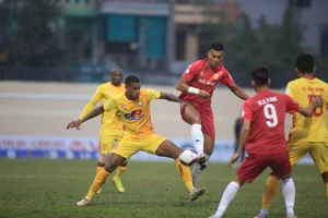 Thanh Hóa có trận thắng tưng bừng trên sân không khán giả