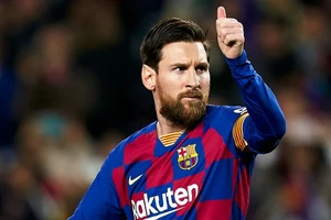 Barcelona kiện báo El Mundo