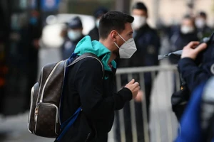 Koeman tin Messi giúp Barcelona ngược dòng