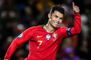 Châu Âu bước vào vòng loại World Cup 2022