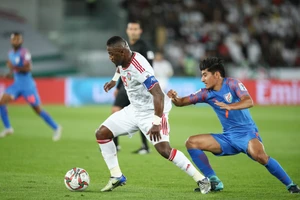 UAE ‘gửi thông điệp rắn’ đến thầy Park