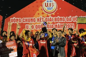 Thầy Giôm có vẻ... chấp nhận về nhì