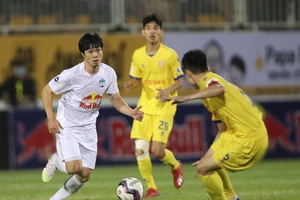 Dự đoán trận cầu đinh V- League: HA Gia Lai - Hà Nội 2-2