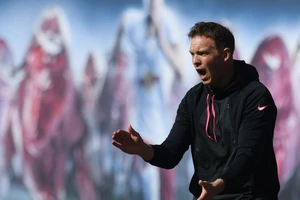 Bayern thuê ‘Tiểu Mourinho’ thay Flick giá 30 triệu euro