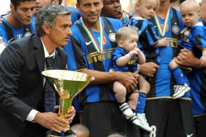 Đến Ý, Mourinho có lại son?