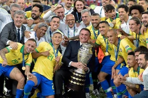 Đừng đùa với tử thần, nên hủy Copa America