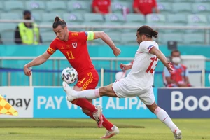 Xứ Wales may mà có Moore thay Bale