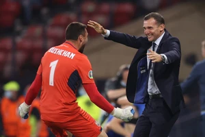 Ukraina vào tứ kết, các bên nói gì?