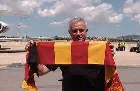 Mourinho đến Roma như nguyên thủ quốc gia
