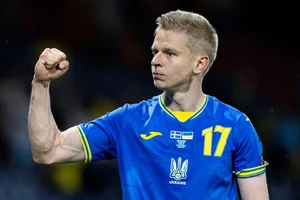 Zinchenko nói gì khi chuẩn bị đối đầu với Anh