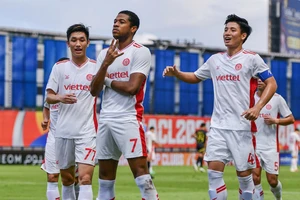 Viettel thắng danh dự Kaya rồi về nhà