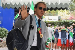 Scotland không tha người Anh khi thua Ý