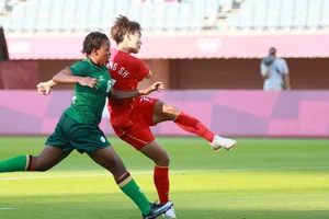 Vương Song giúp Trung Quốc hòa ‘trối chết’ với đội vô danh