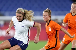 Cô gái Hà Lan rời cuộc chơi