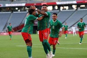 Bóng đá Nhật Bản trắng tay