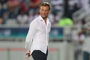 Thầy Park hay, hay Herve Renard kém?