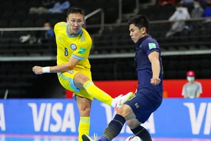 Thái Lan tơi tả trước Kazakhstan
