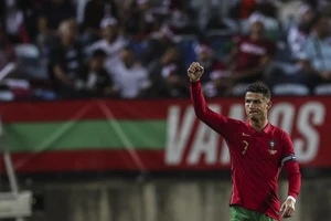 Ronaldo lại lập tiếp kỷ lục lớn