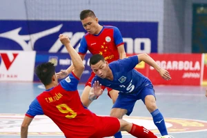 Trận có Sahako tiếp tục hoãn, Thái Sơn Nam lên ngôi đầu