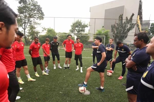 Á quân AFF Cup tập trung chỉ có 11 cầu thủ