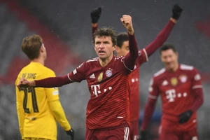 Chùm ảnh thầy trò Xavi... tê tái ở Champions League