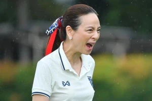 Madam Pang dùng tiền để hạ tuyển nữ Việt Nam nhưng bất thành