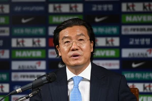 Tân thuyền trưởng Kim Pan-gon “bắt bài” cầu thủ Malaysia