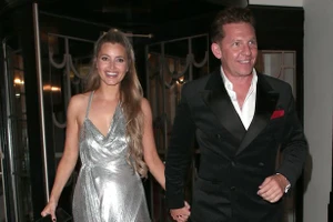 Chạy đua mua Chelsea, bắt đầu “xỏ” nhau