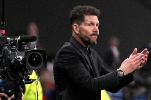 Bị loại khỏi tứ kết, HLV Simeone không nói lời cay đắng