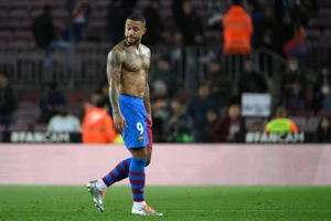 Chùm ảnh Barcelona bị "làm nhục" ngay tại Nou Camp