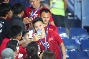 Quang Hải tập luyện cùng CLB Cần Thơ