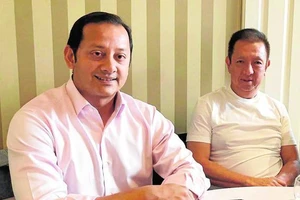 Ghi âm lén rồi tuồn tin cho truyền thông, chủ tịch Valencia bị ‘trảm’