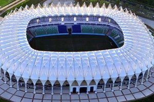 ‘Du lịch’ sân Bunyodkor, nơi U-23 VN và U-23 Thái Lan tái đấu đêm nay