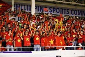 Việt Nam bảo vệ ngôi vô địch AFF Cup trên sân Rizal Memorial