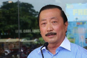 Ông Tan vẫn chưa bỏ mộng sở hữu Bale