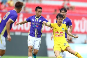 HA Gia Lai bị chặn đứng chuỗi trận thắng tại Hàng Đẫy