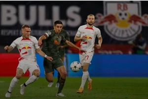 Chuyện đội bóng không nhà đánh bại Leipzig ở Champions League