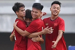 Sau lượt trận đầu, U-20 Việt Nam “đè” chủ nhà Indonesia