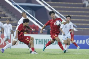 Thắng Đài Loan 4-0, Việt Nam “đè” Thái Lan