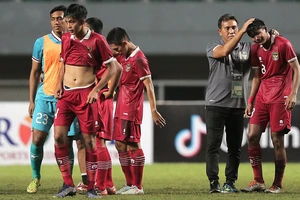 Hình ảnh thê thảm của nhà vô địch U-16 Đông Nam Á