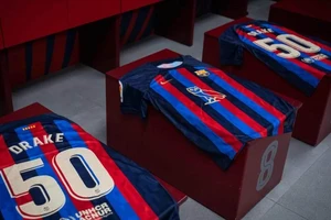 Tối nay, Barcelona mặc 'đồ mới' đá El Clasico