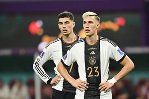 Xót xa hai đội vào chung kết World Cup năm ấy