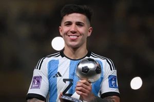 Tuyển thủ trẻ Argentina khiến Grealish ‘rơi vào quá khứ’