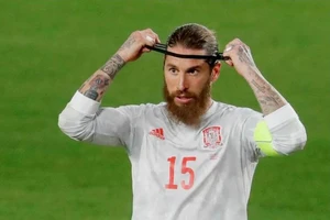 Sergio Ramos chính thức chia tay sự nghiệp quốc tế